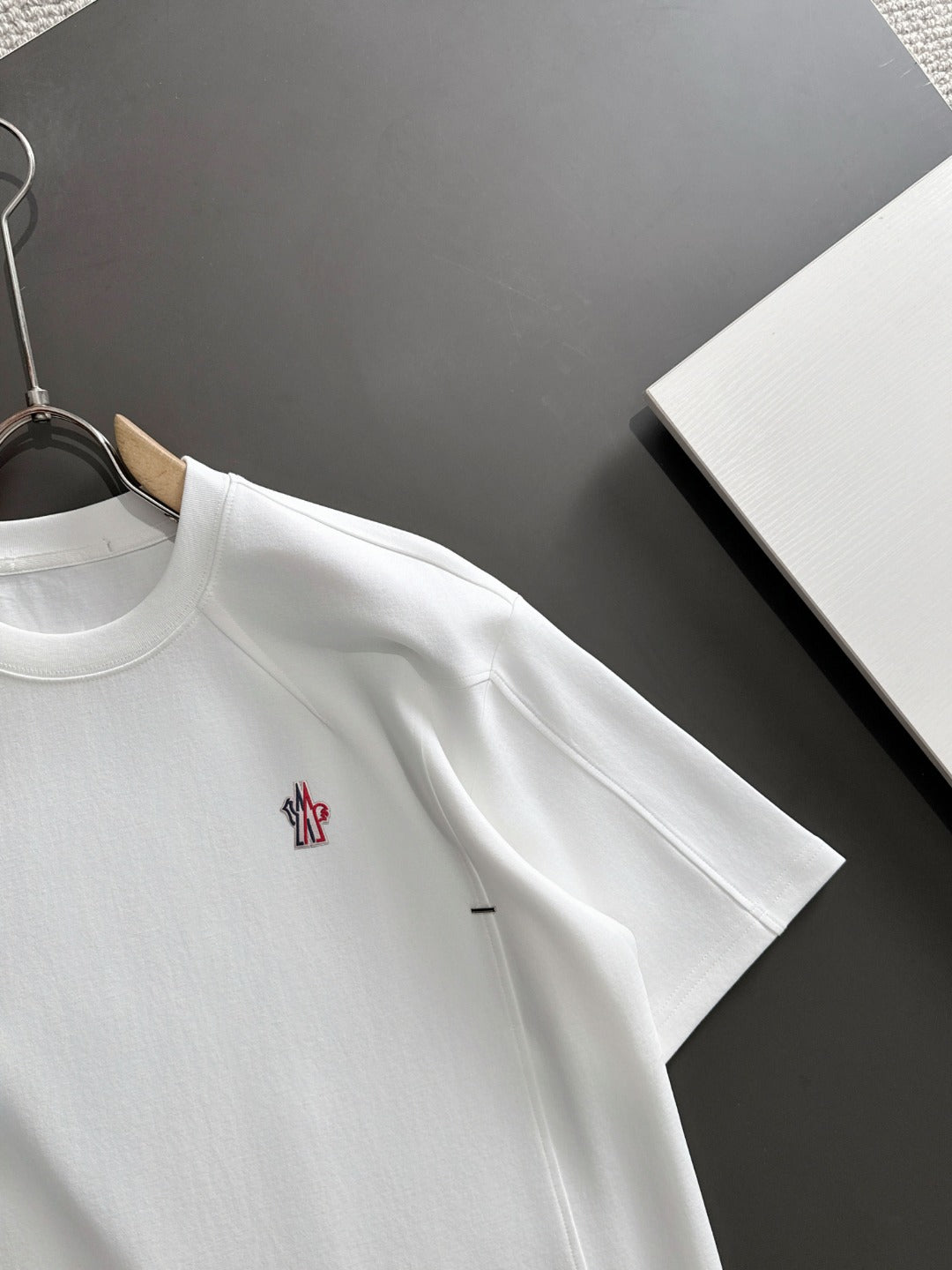 LuxluxHouse Best Quality Clothes T-shirt Moncler