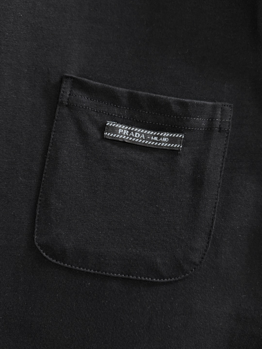 LuxluxHouse Best Quality Clothes T-shirt Prada