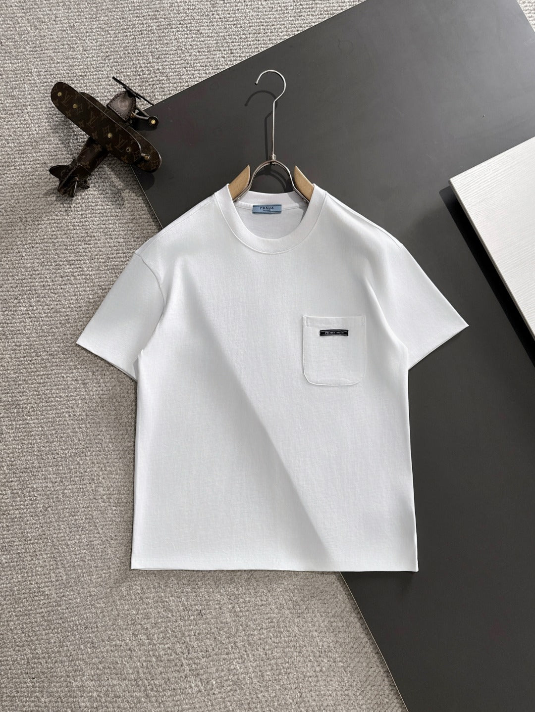 LuxluxHouse Best Quality Clothes T-shirt Prada