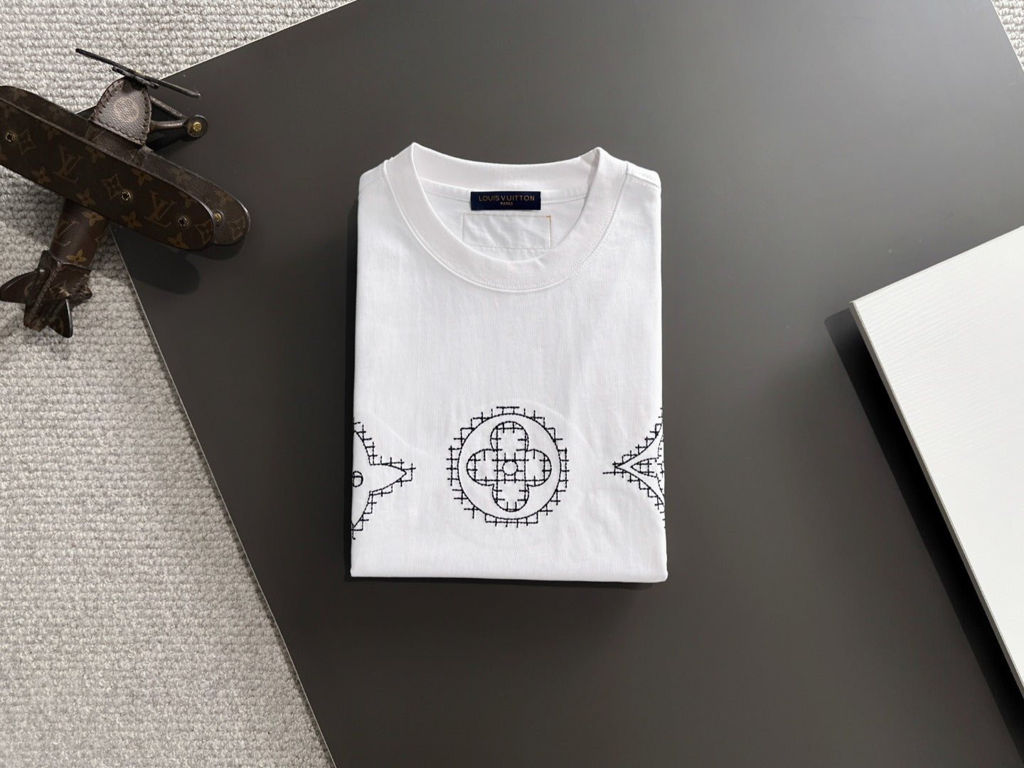 LuxluxHouse Best Quality Clothes T-shirt Louis Vuitton