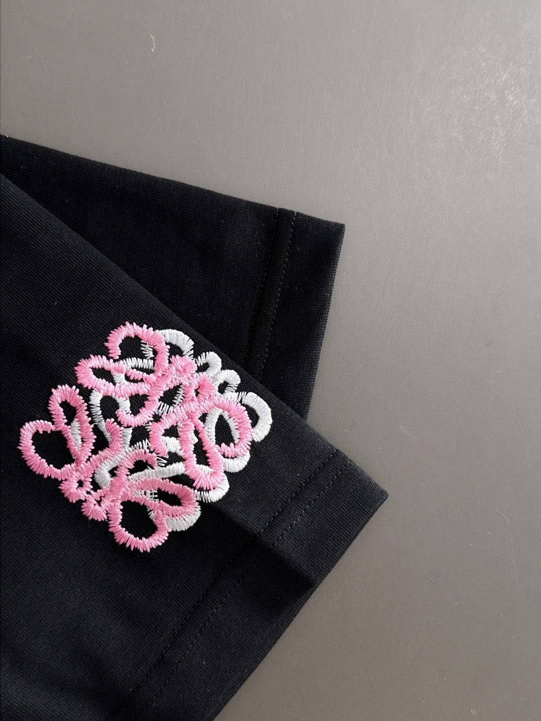 LuxluxHouse Best Quality Clothes T-shirt Loewe