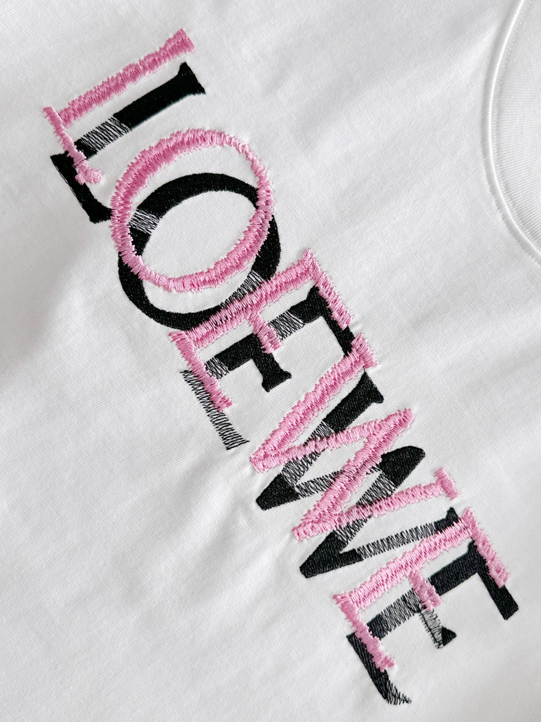 LuxluxHouse Best Quality Clothes T-shirt Loewe