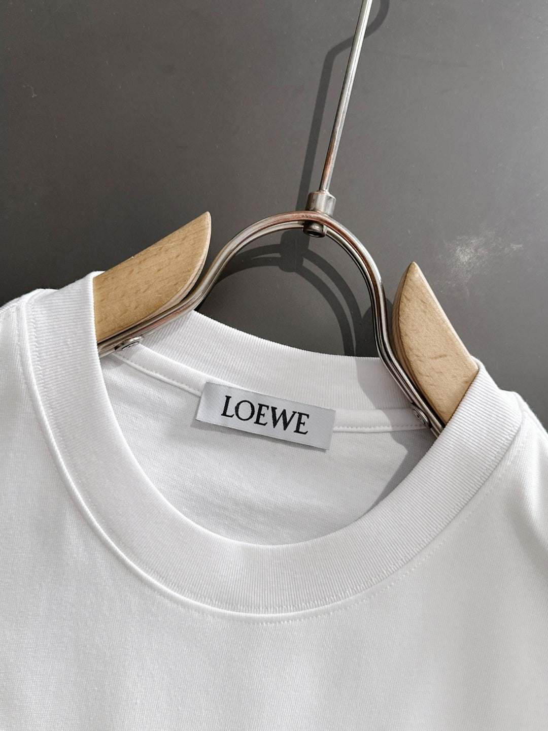 LuxluxHouse Best Quality Clothes T-shirt Loewe