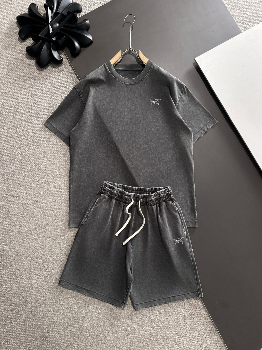 LuxluxHouse Best Quality Clothes T-shirt Arcteryx