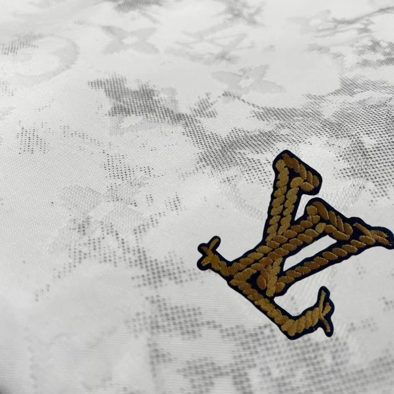 LuxluxHouse Best Quality Clothes T-shirt Louis Vuitton