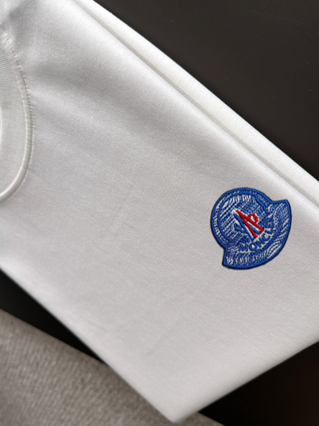 LuxluxHouse Best Quality Clothes T-shirt Moncler