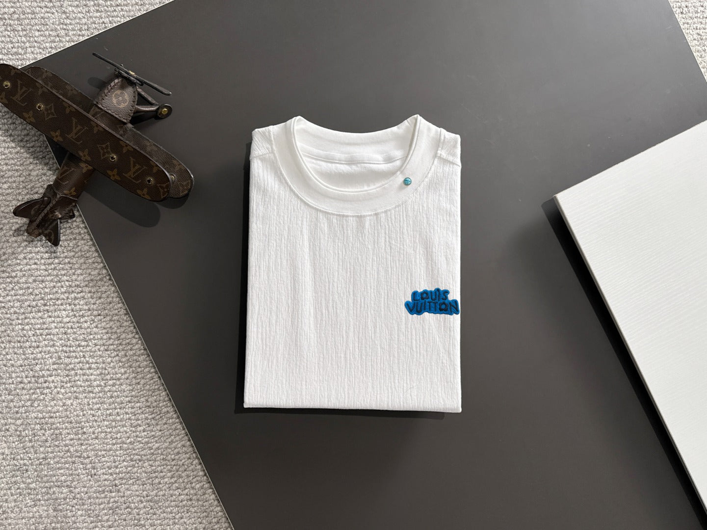 LuxluxHouse Best Quality Clothes T-shirt Louis Vuitton