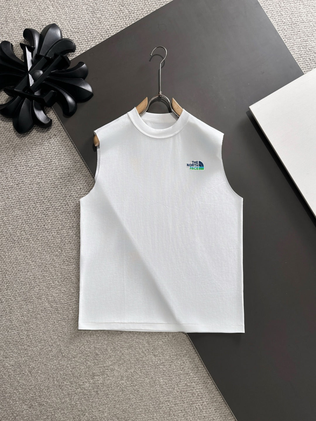 LuxluxHouse Best Quality Clothes The North Face & MLB T-shirt