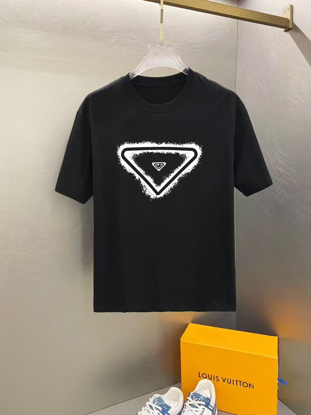 LuxluxHouse Best Quality Clothes T-shirt Prada