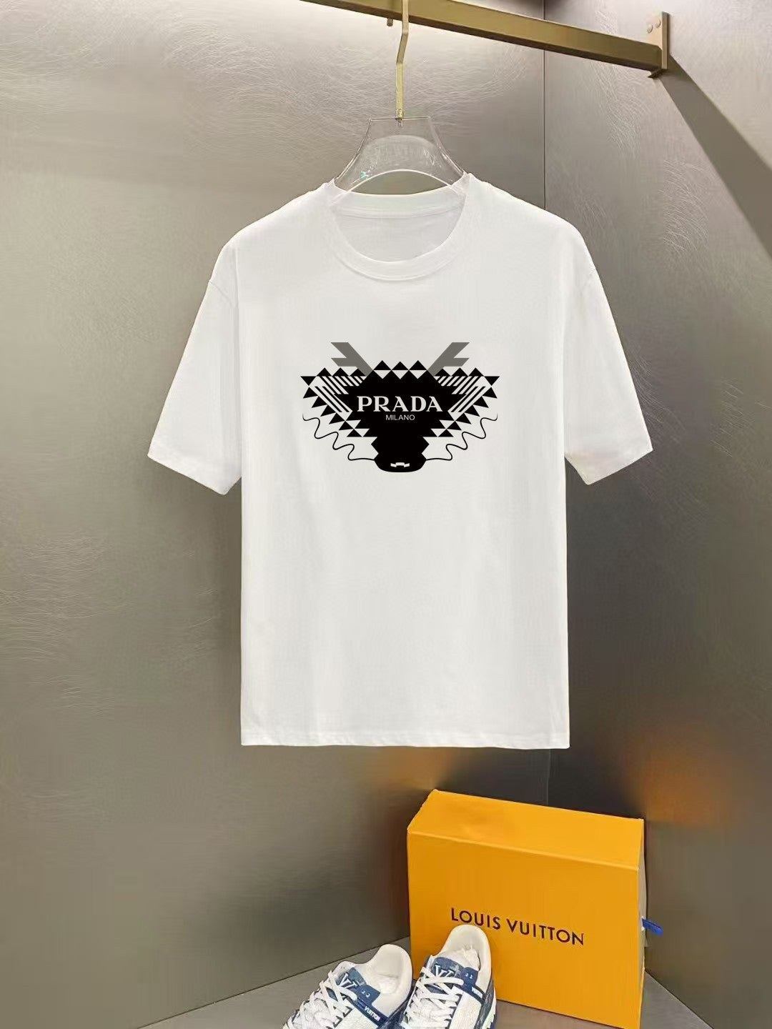 LuxluxHouse Best Quality Clothes T-shirt Prada