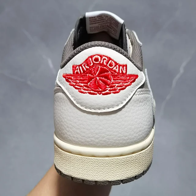 XC Batch-Air Jordan 1  × Travis Scott “Reverse Mocha”