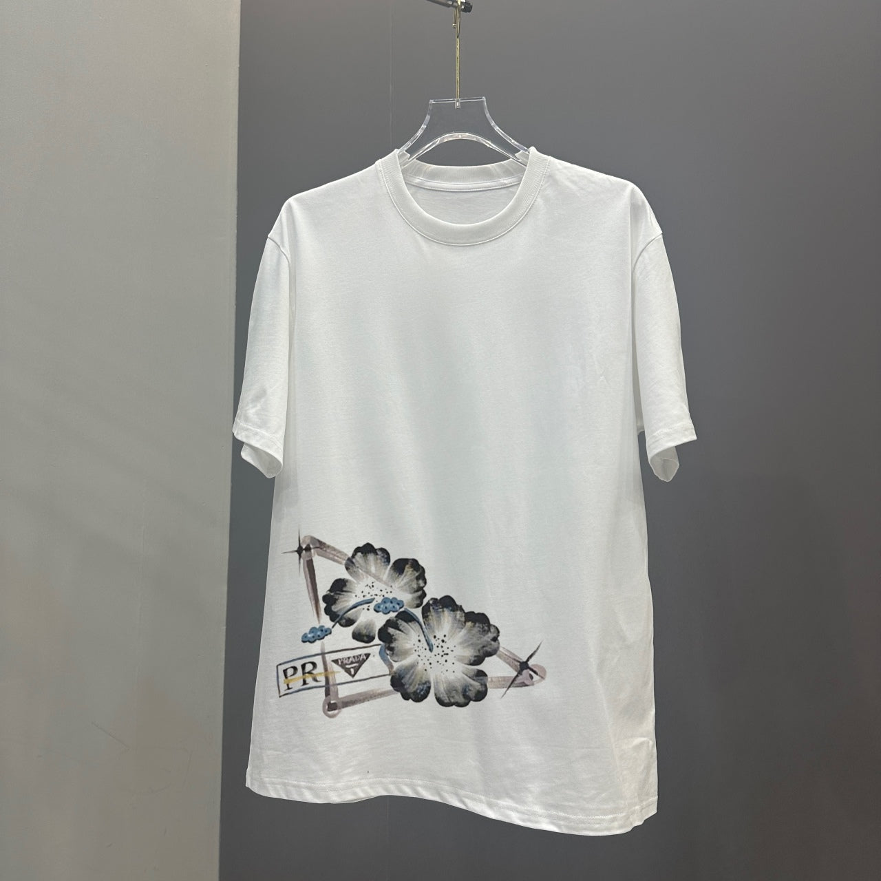 LuxluxHouse Best Quality Clothes T-shirt Prada