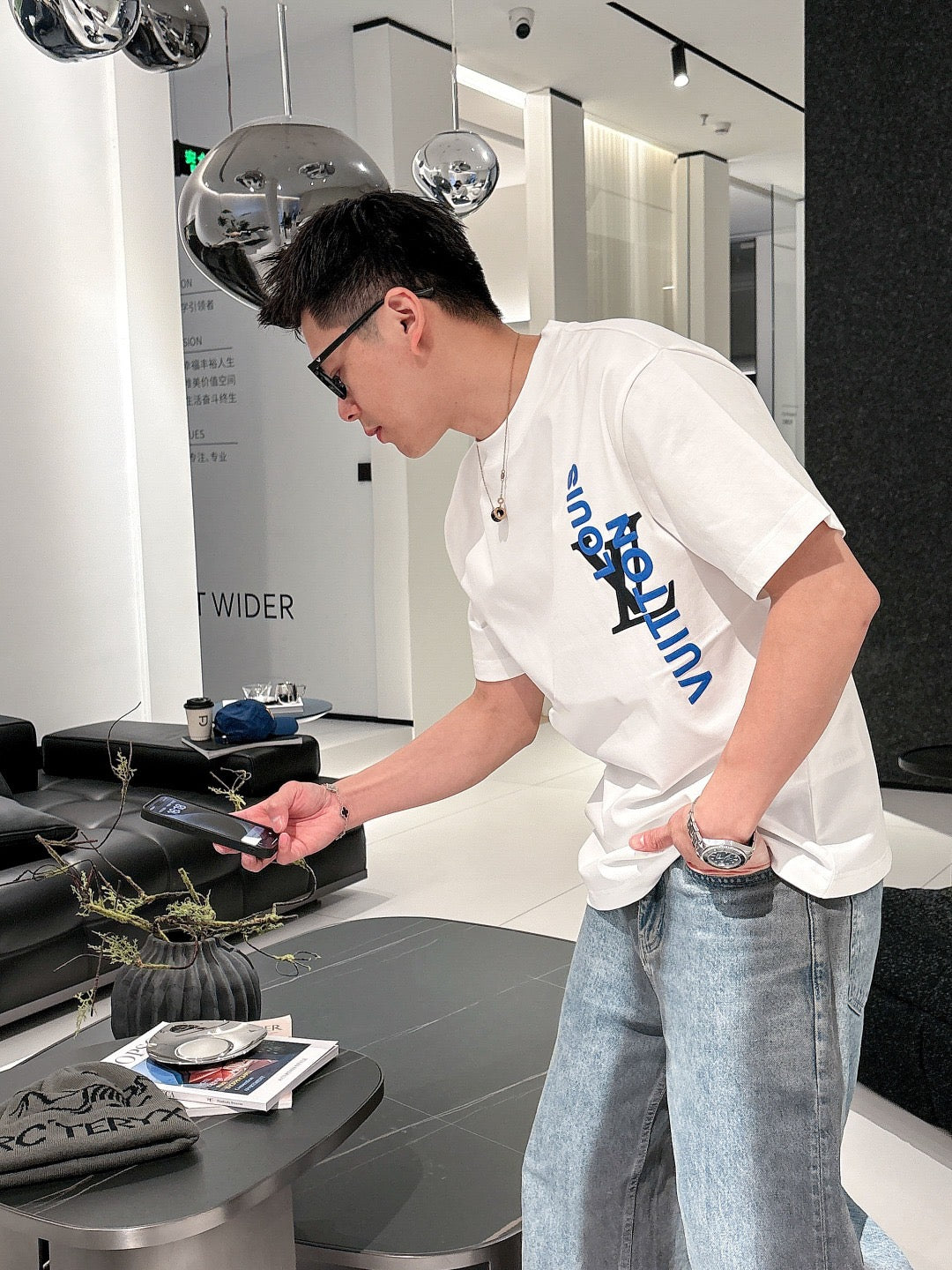 LuxluxHouse Best Quality Clothes T-shirt Louis Vuitton