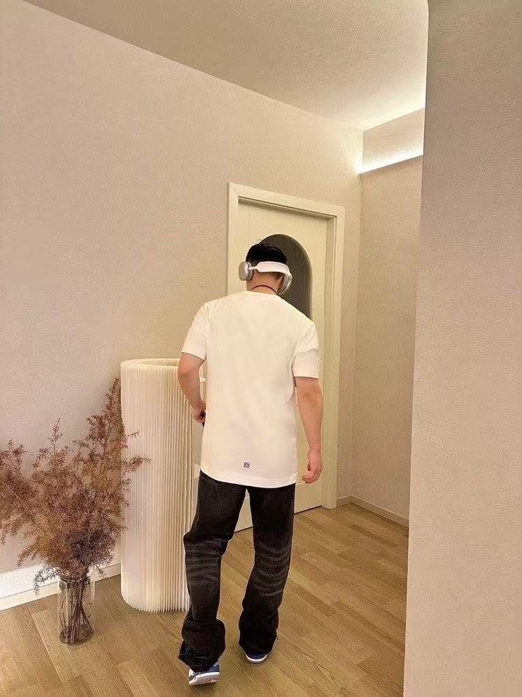LuxluxHouse Best Quality Clothes Givenchy T-shirt