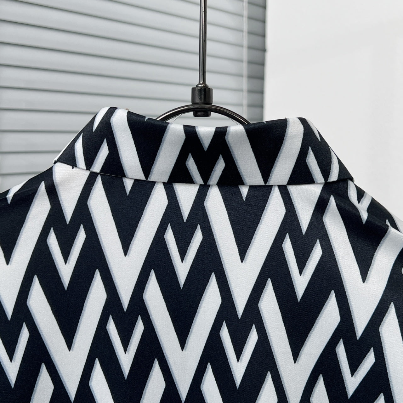 LuxluxHouse Best Quality Clothes Shirts&Polo Valentino