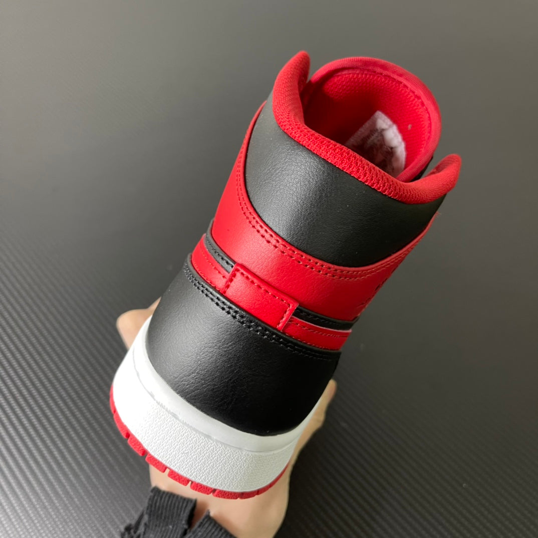 DT Batch-Air Jordan 1 Mid “alternate bred”