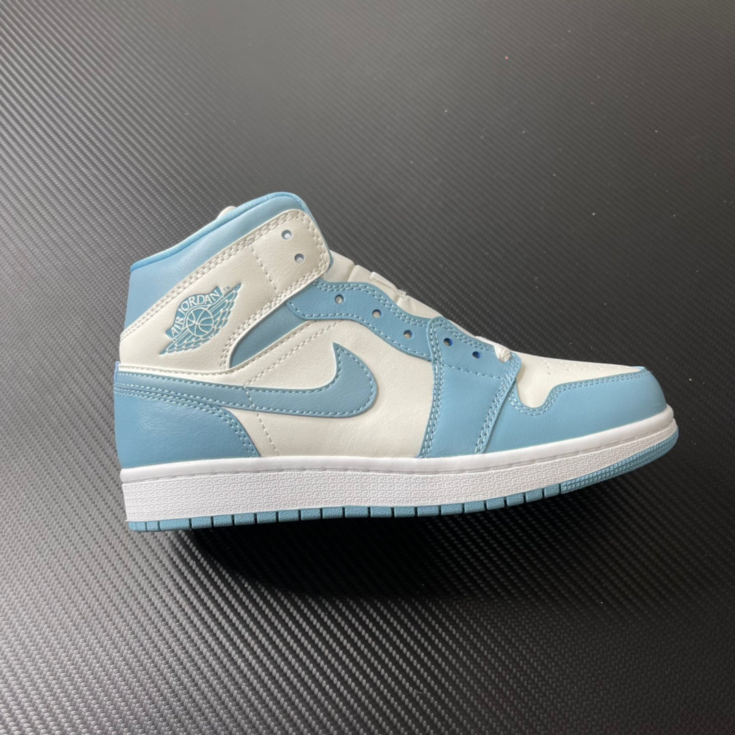 DT Batch-Air Jordan 1 Mid “UNC”