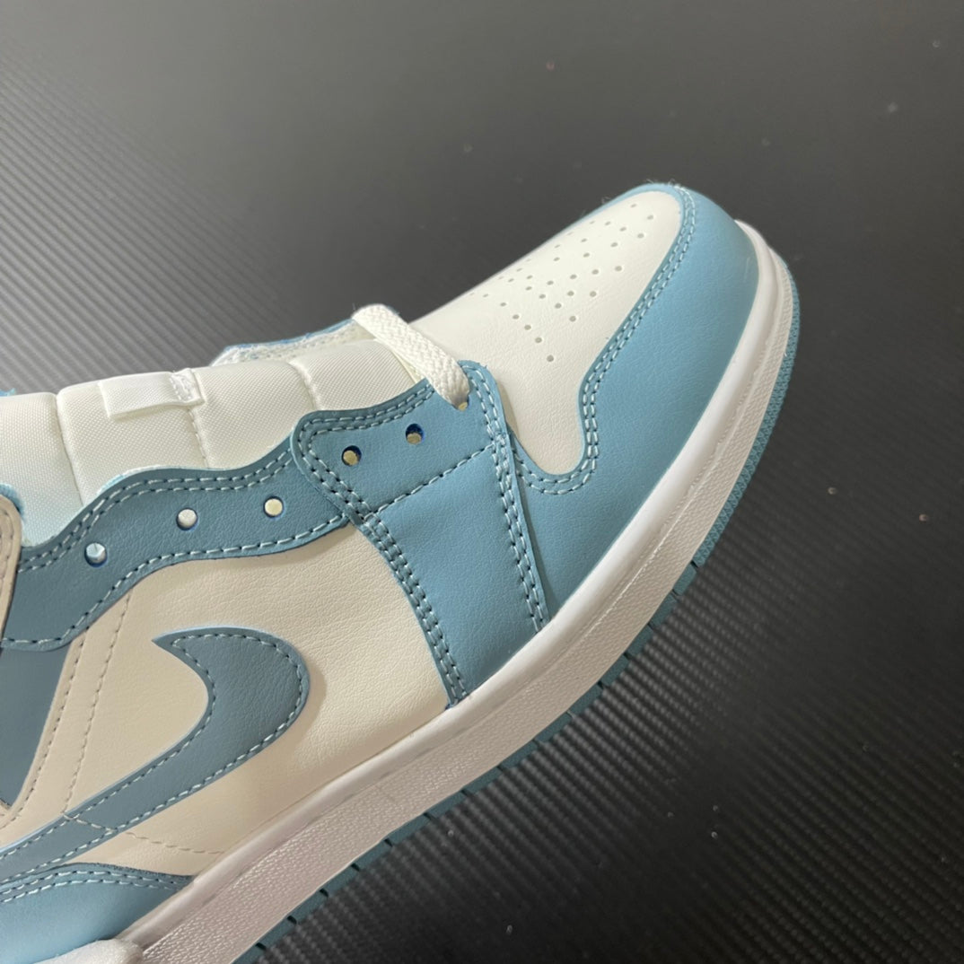 DT Batch-Air Jordan 1 Mid “UNC”