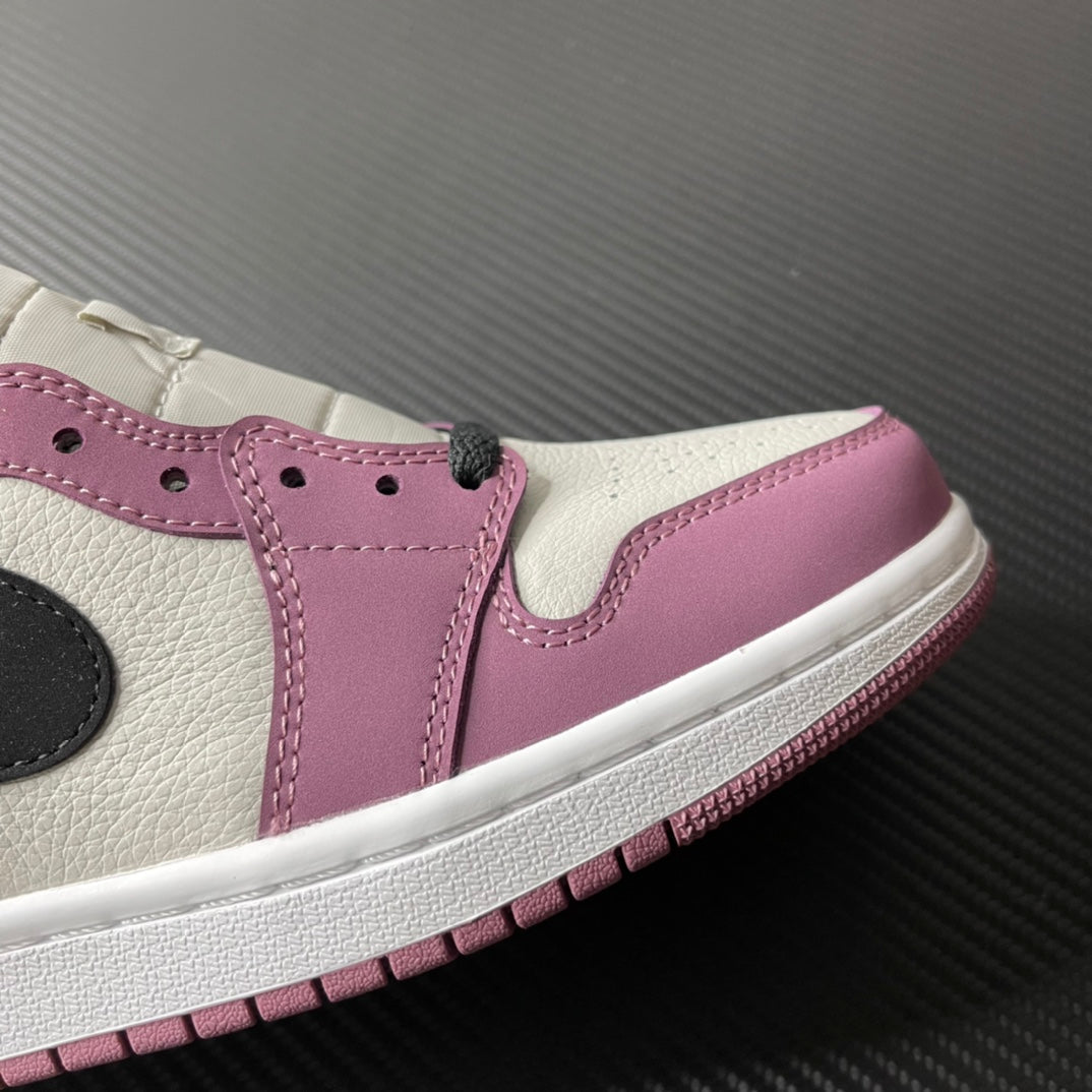 DT Batch-Air Jordan 1 Mid “Berry”