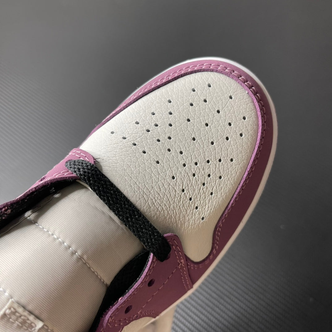 DT Batch-Air Jordan 1 Mid “Berry”