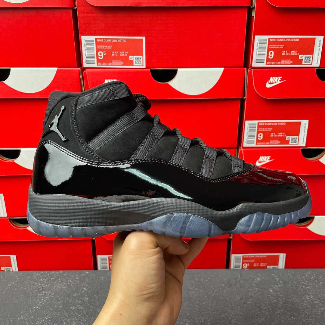 Y3 Batch - Air Jordan 11 “Cap and gown”