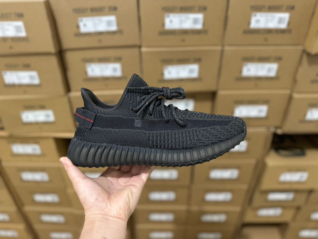 Yeezy 350 V2