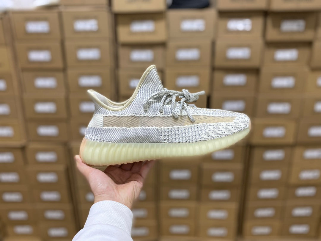 Yeezy 350 V2