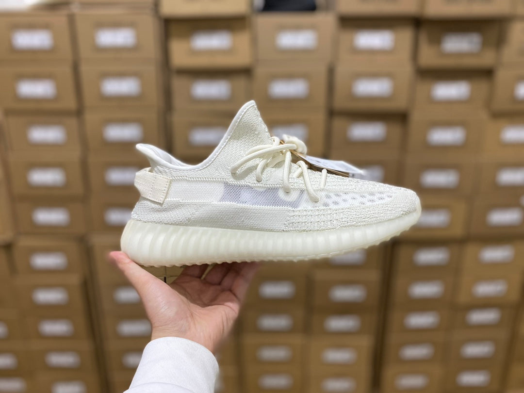 Yeezy 350 V2