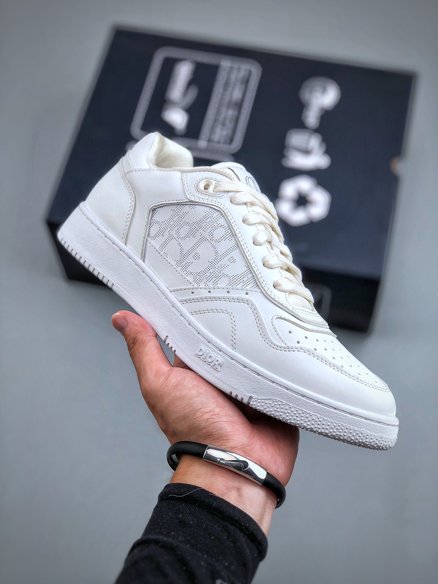 Dior sneakers