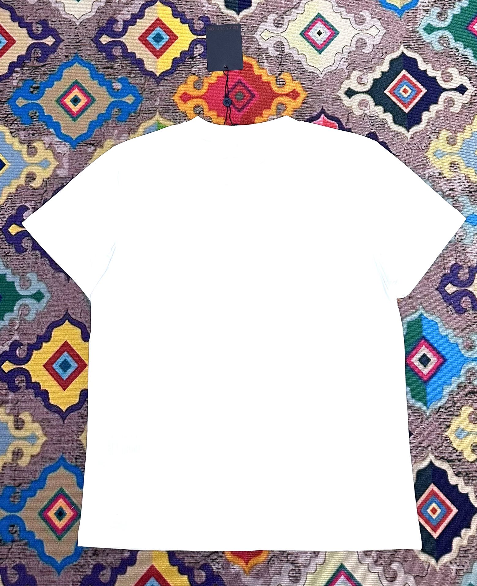 LuxluxHouse Louis Vuitton T-shirt