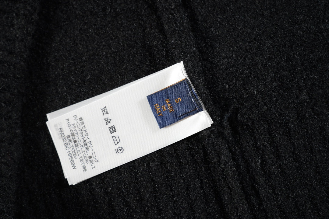 LuxluxHouse Louis vuttion sweater