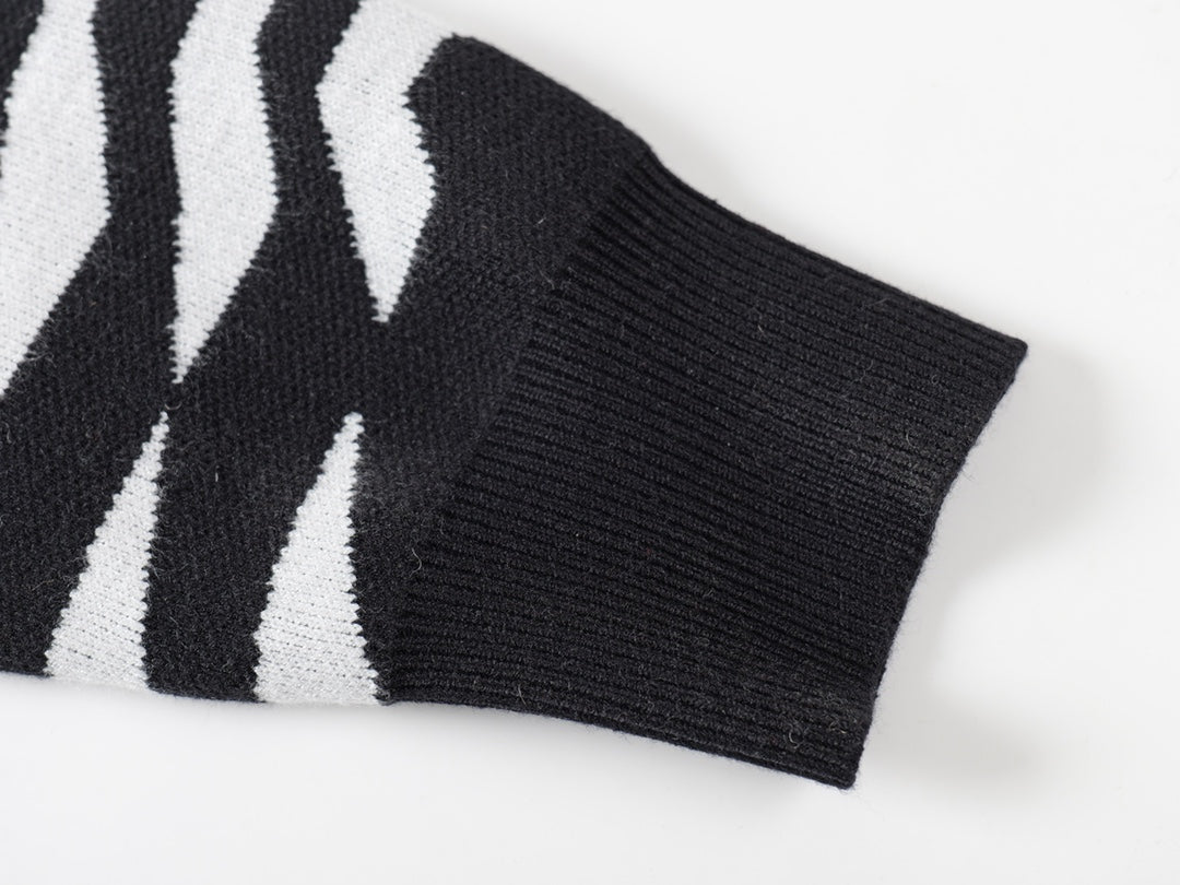 LuxluxHouse Louis vuttion sweater