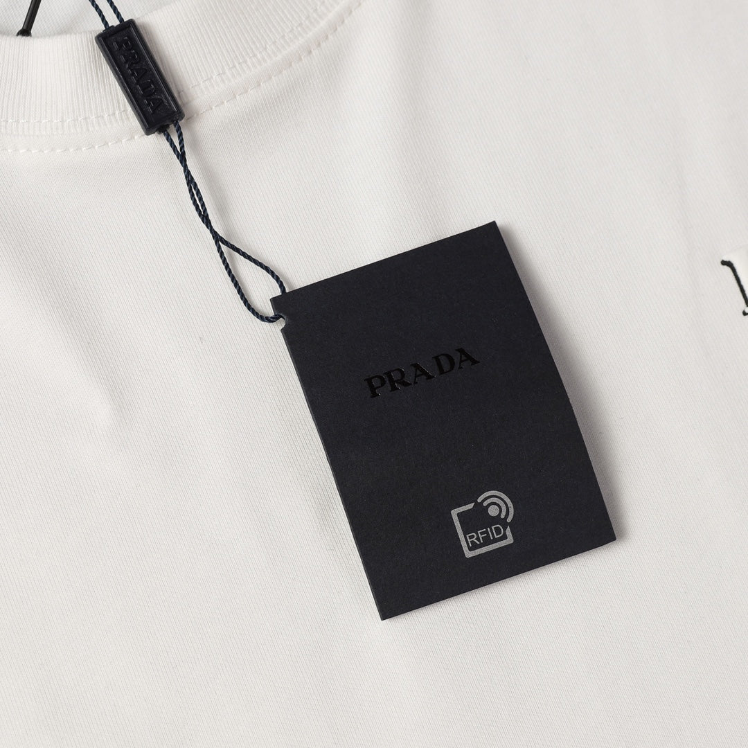 LuxluxHouse Prada T-shirt